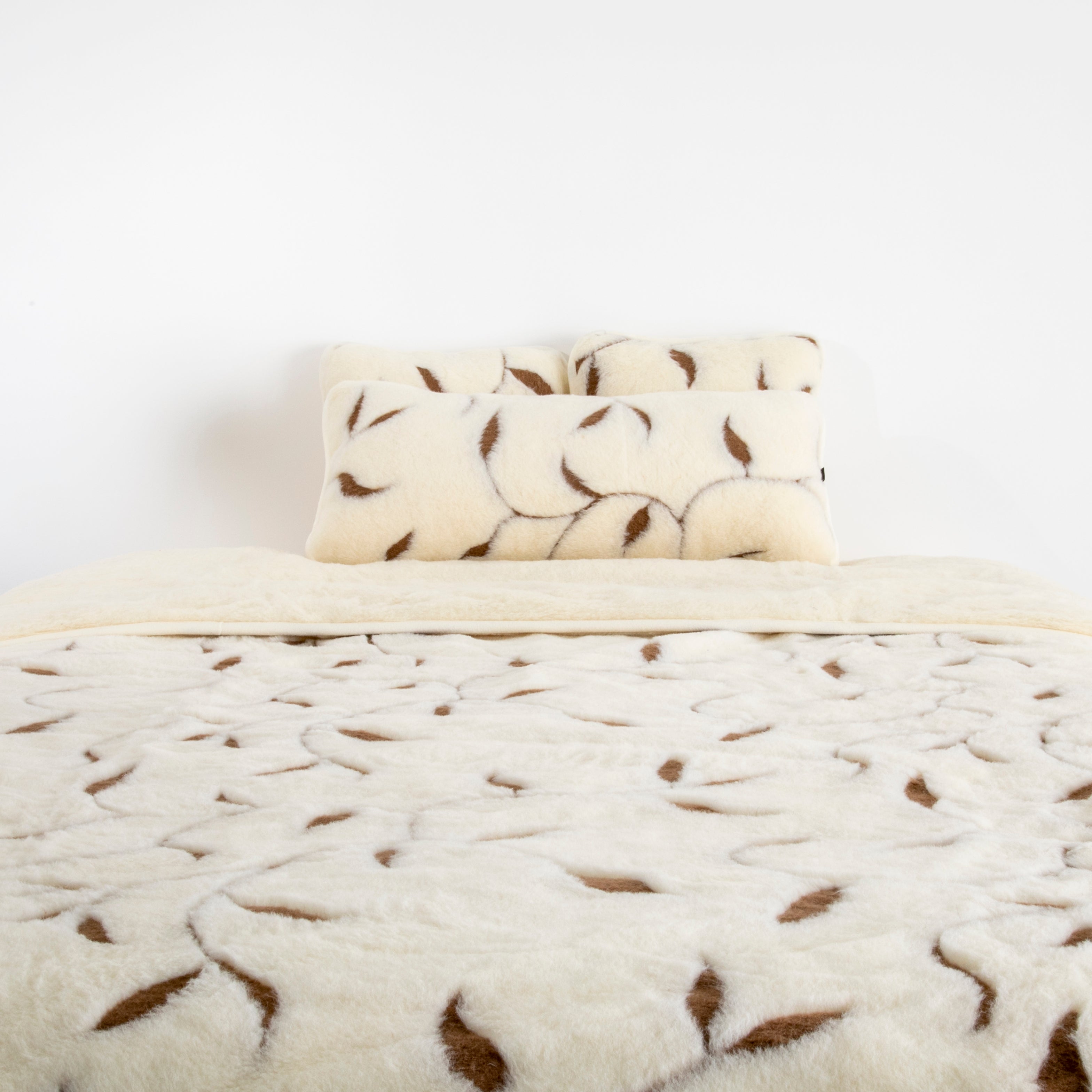 Merino Wool Quilt - Leaf Pattern
